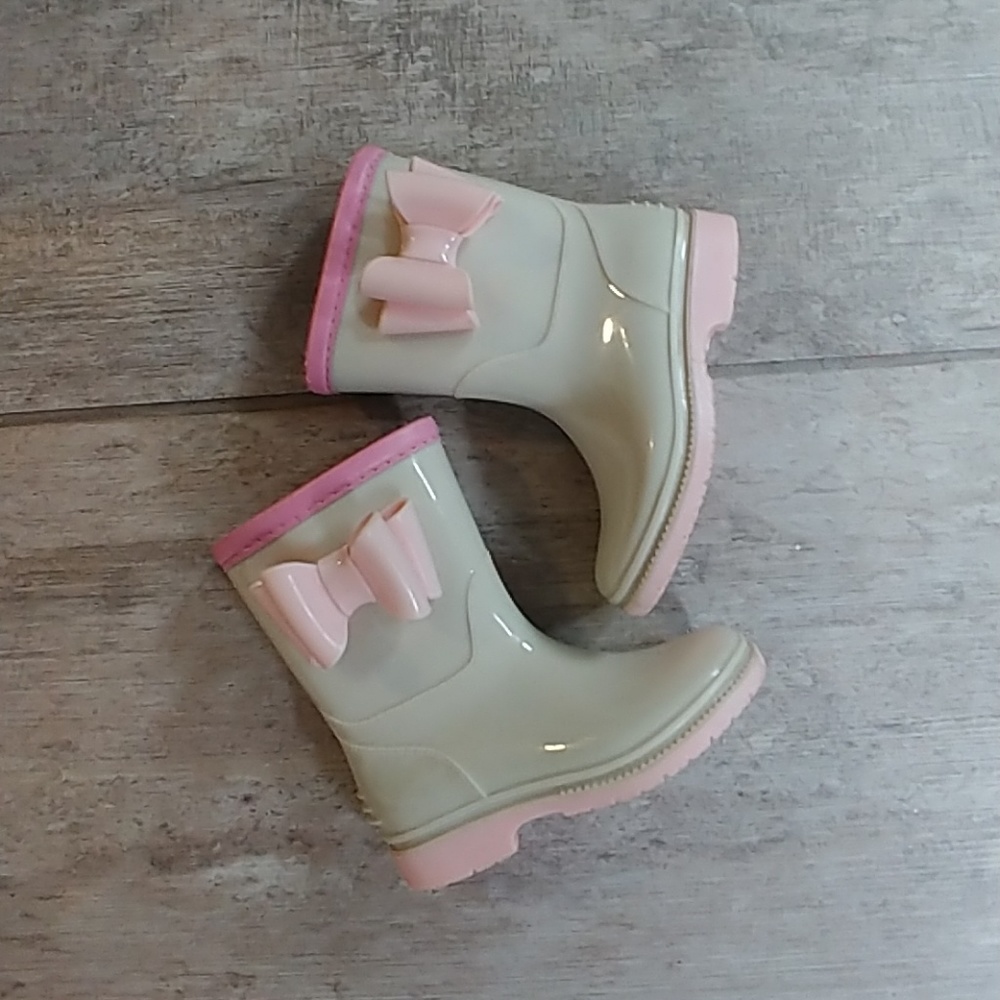 Rain boots